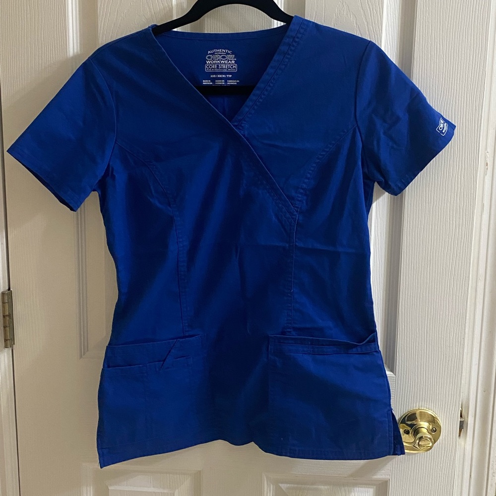 Two piece scrubs set